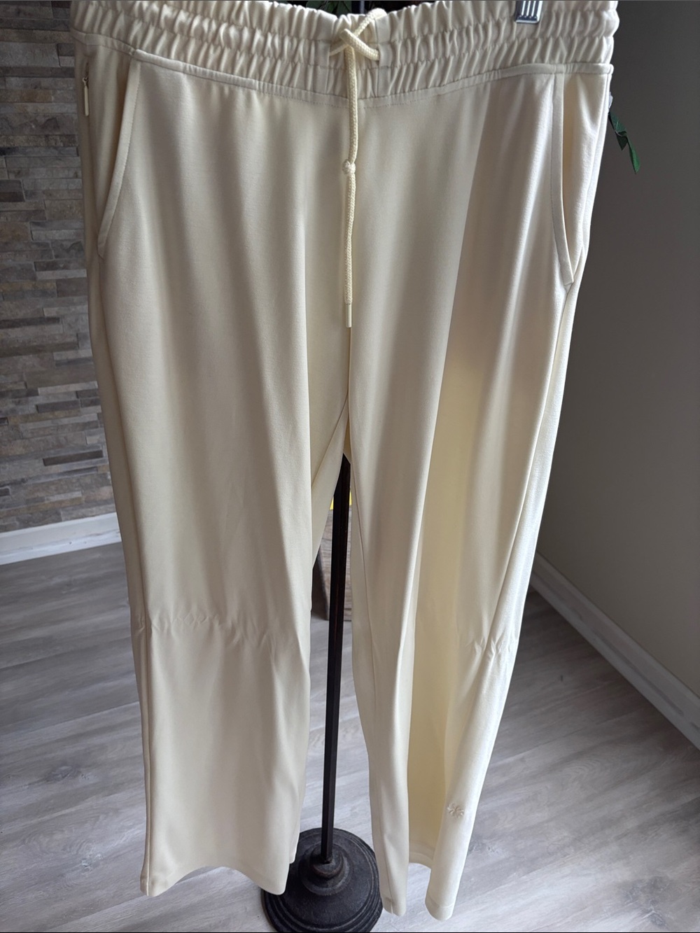 Athleta soft yellowDrawstring Jogger Pants